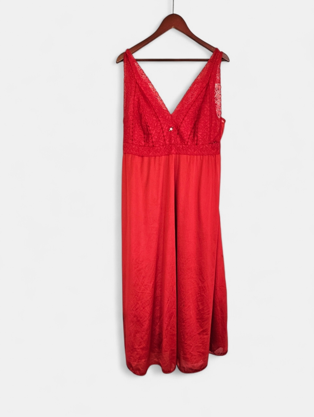Vintage Amoureuse Nylon V-Neck Red Lace Sleeveless Full Length Long Nightgown L